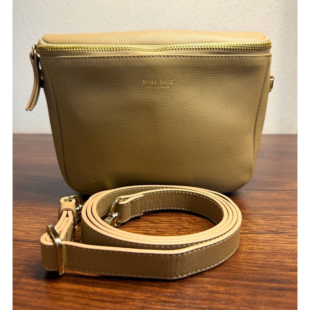Mina Baie Beige Pebbled Crossbody Belt  Fanny Bag Zip Closure Gold Hardware NWOT